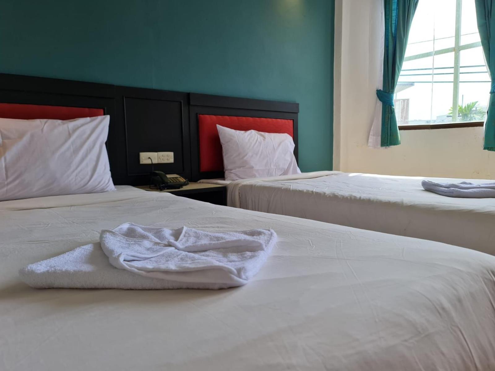 Hotel Desa Phuket Esterno foto