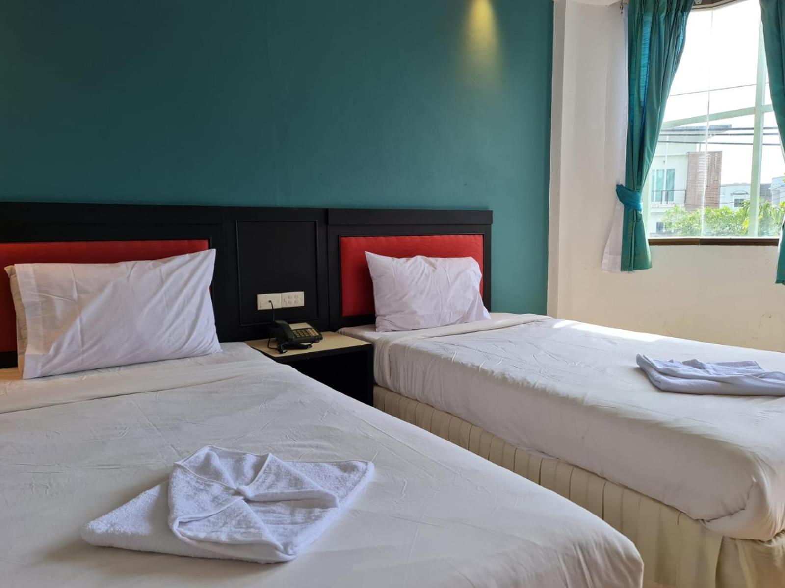 Hotel Desa Phuket Esterno foto