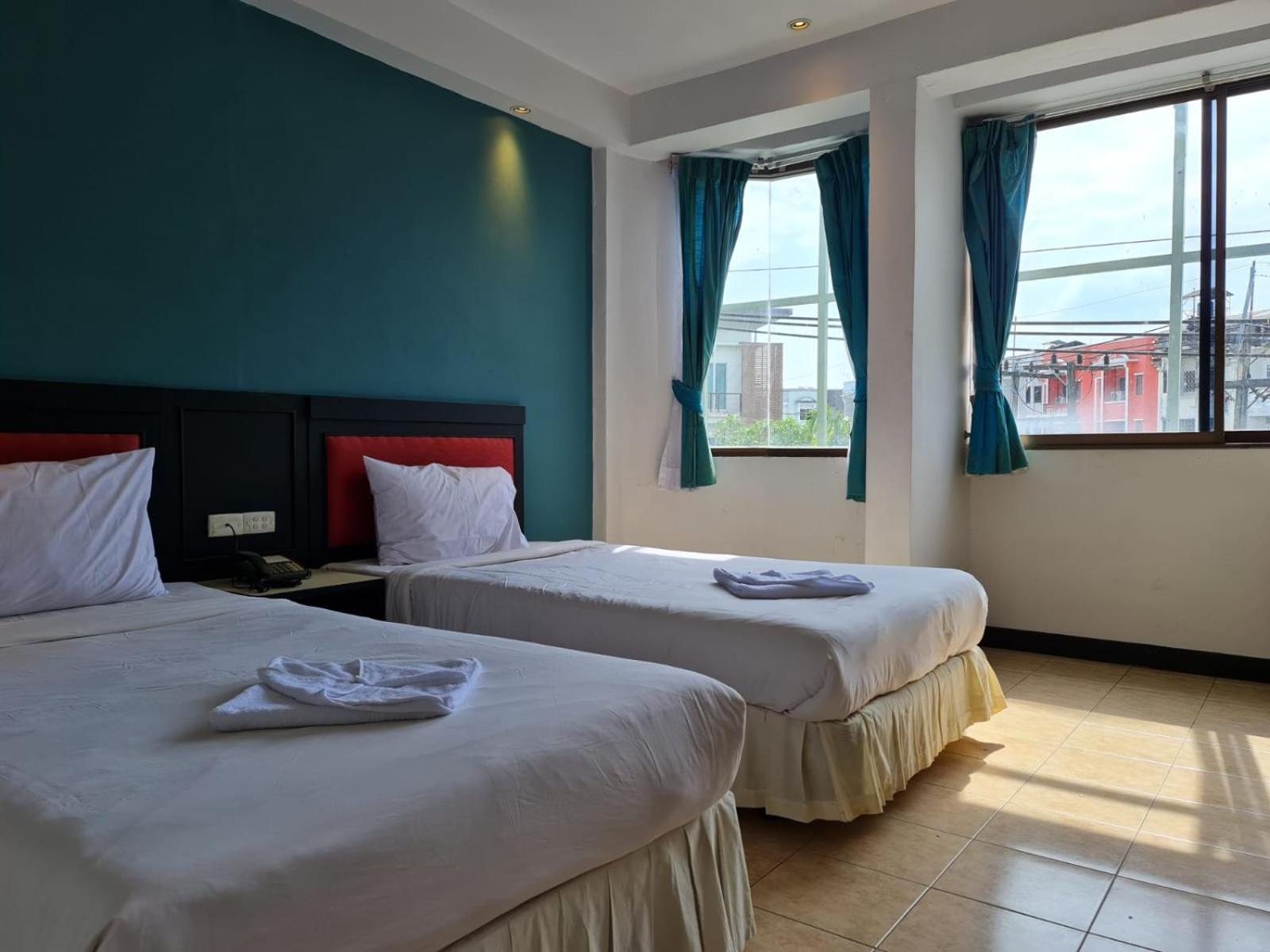 Hotel Desa Phuket Esterno foto