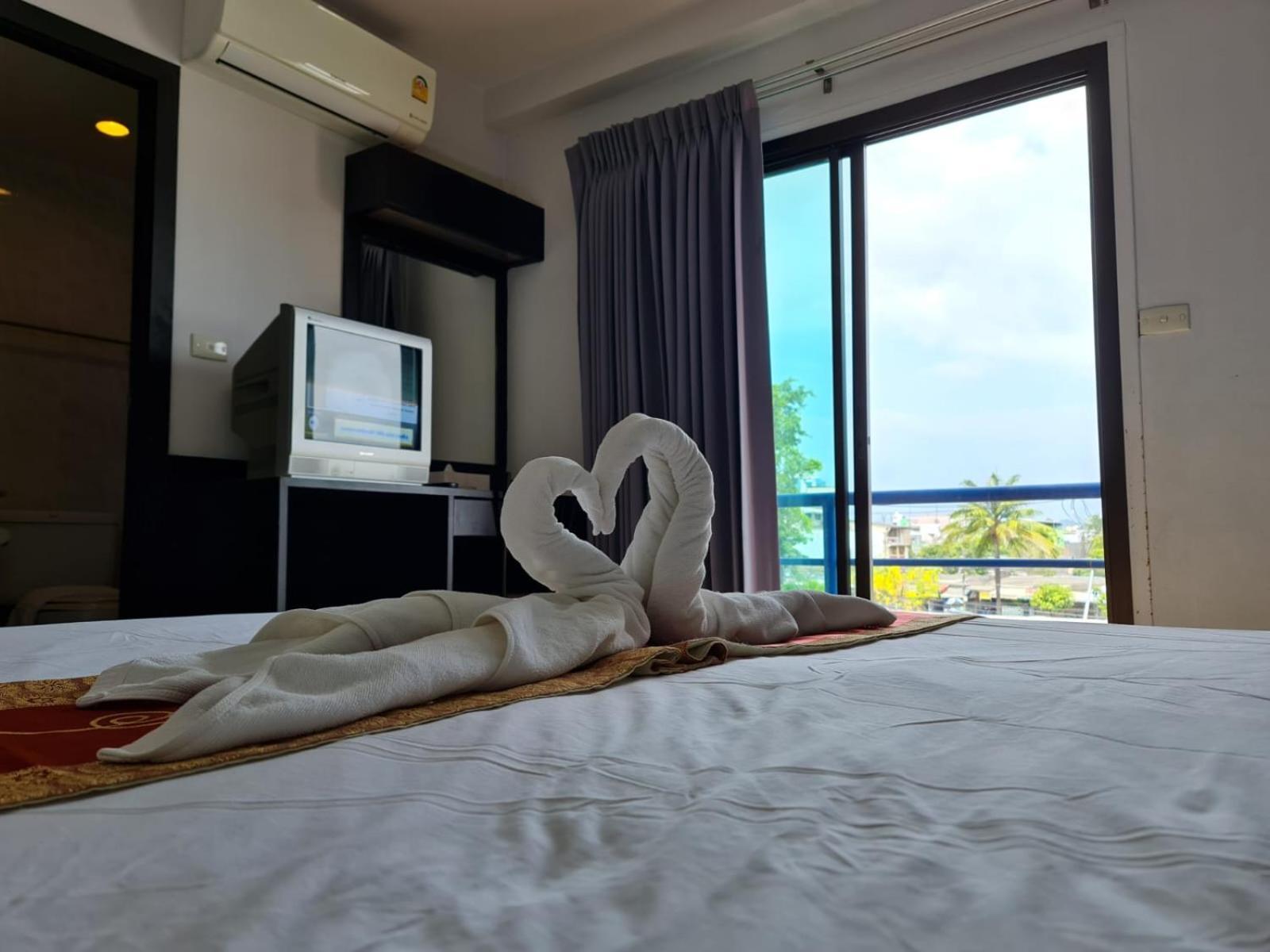 Hotel Desa Phuket Esterno foto