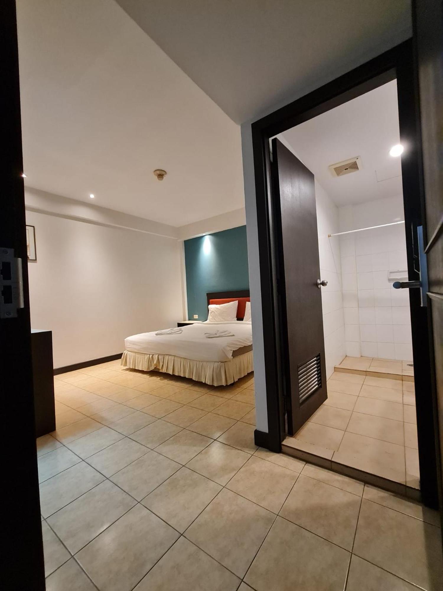 Hotel Desa Phuket Esterno foto